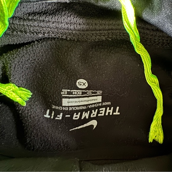 Nike Therma Fit Sweatshirt - Picture 3 of 3